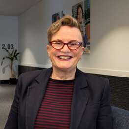 Profile photo of Associate Professor Lorna Hallahan, educator and researcher in Social Work at ACAP University College Adelaide (528x528)